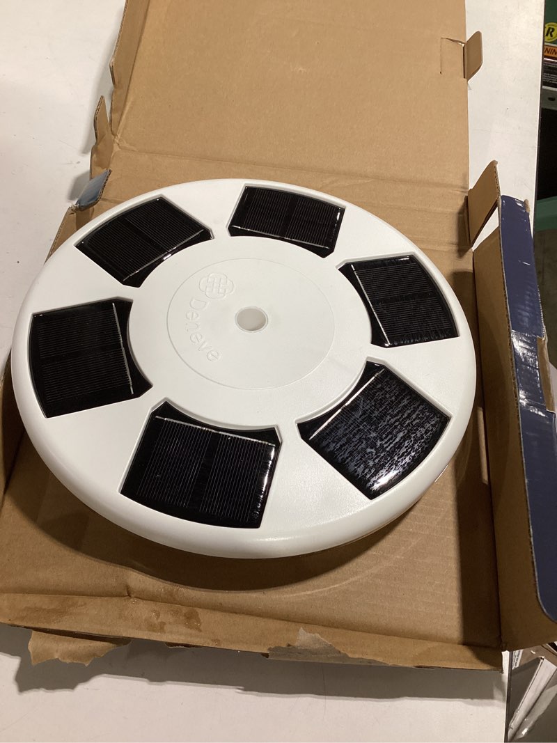 Condition photo showing Good Condition for deneve deluxe solar powered flagpole light, silver | dusk to dawn 12+ hours, 26 led, 1300 lumen, waterproof, 100% coverage deluxe silver 26 led