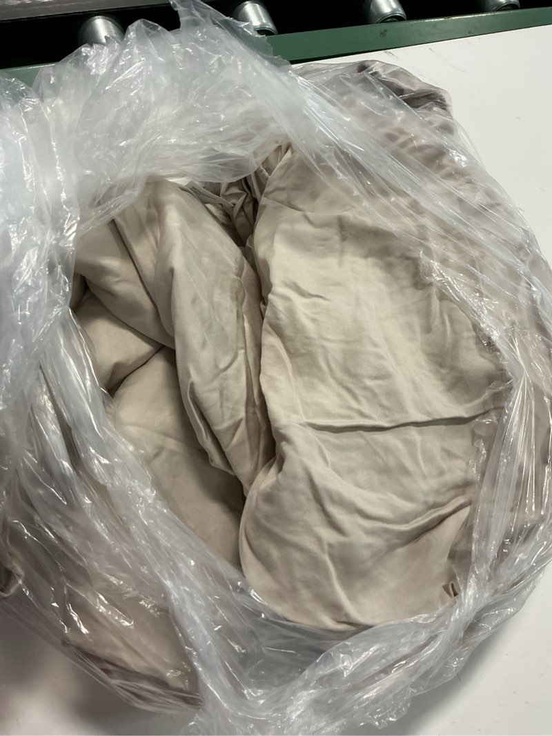 Condition photo showing Good Condition for bamboo sheet set, queen, sand