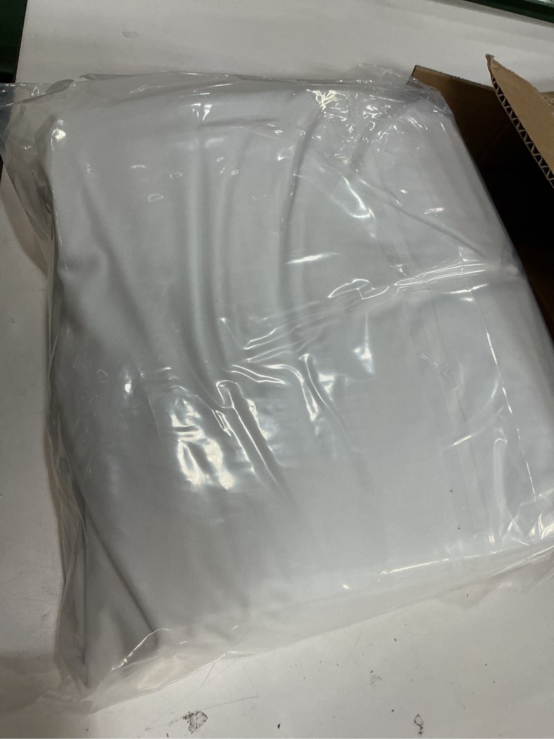 Condition photo showing Good Condition for amazon basics zippered waterproof mattress encasement, full encasement full