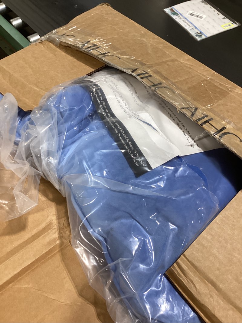 Condition photo showing Good Condition for A1 Home Collections Down Alternative Throw, Pillow Insert Pack of 1, 24"x24", Navy Blue Navy Blue Pillow Insert Pack of 1, 24"x24"