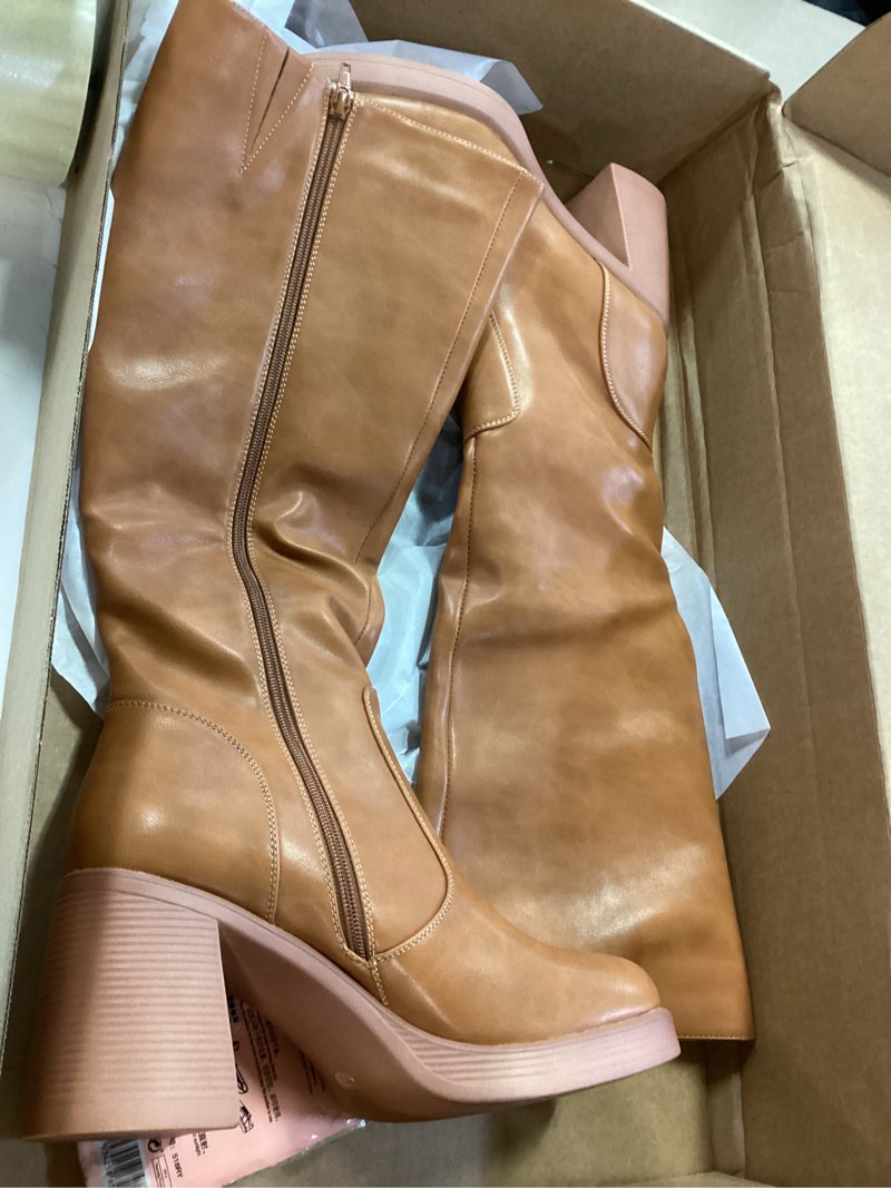 Condition photo showing New/Like New for Leather Boots Platform Boots for Women, size 41