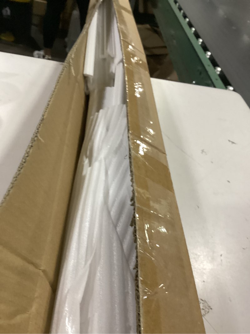 Condition photo showing Good Condition for coukiu 6 sets pre-cut wall molding kit,ready to assemble accent molding wainscoting panels for interior walls home decor?6 frames?style2) 6 frames, style 2 white