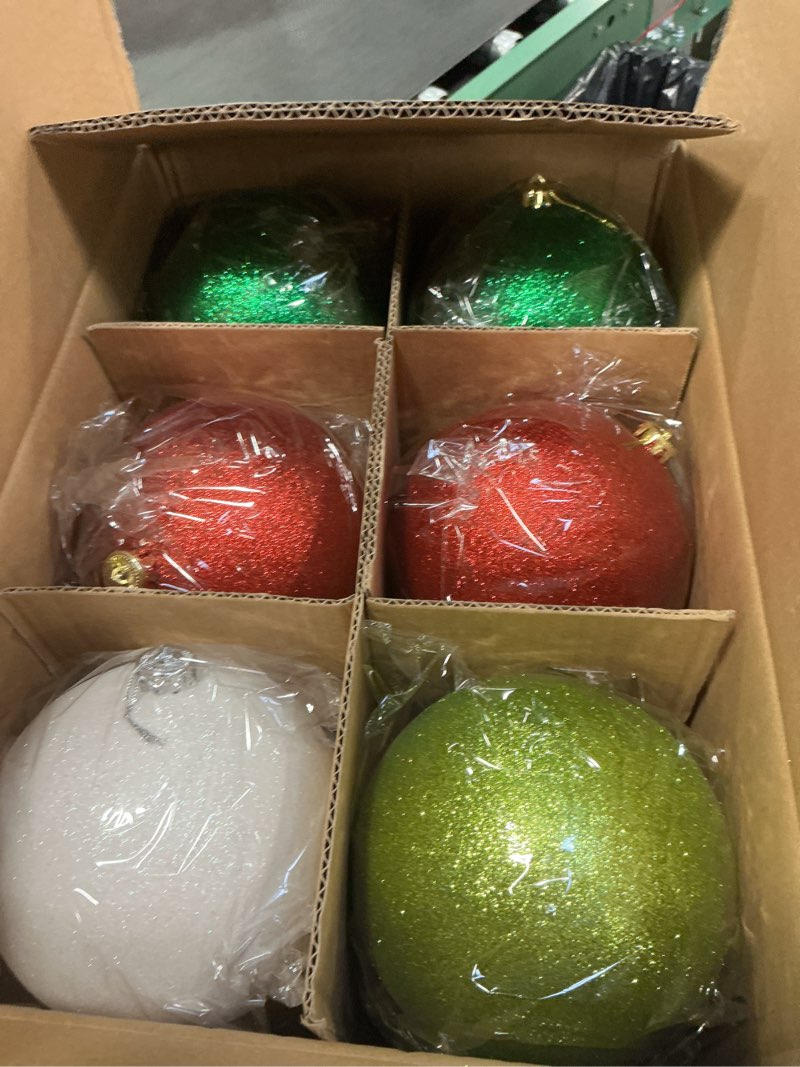 Condition photo showing Good Condition for Poen 12 Pcs 6 Inch Large Christmas Ball Ornaments Glitter Extra Large Christmas Ornaments Giant Xmas Balls Tree Decorations with Hanging Loop for Xmas Holiday Party Decor (Black,Gold) Black, Gold 12