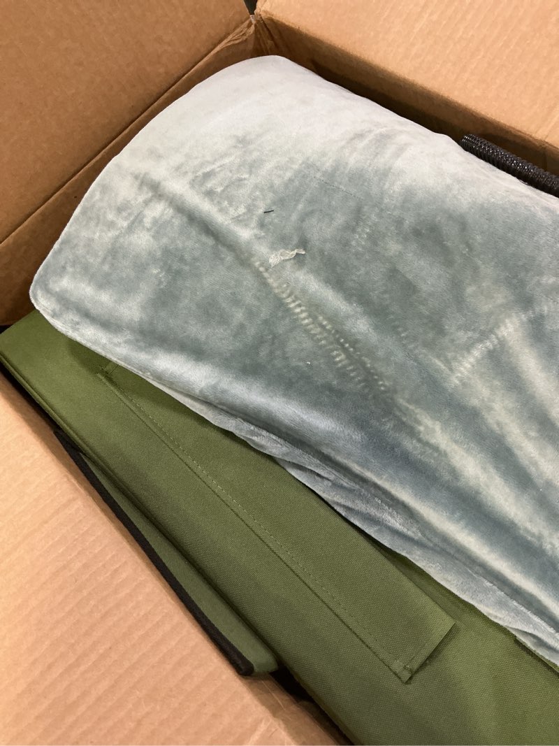 Condition photo showing Good Condition for Heated Cat House for Outside Weatherproof in Winter, Large Insulated Feral Cat Shelter with Pet Heating Pad for Multi Kittens Puppies, UL Certified, Elevated Base with Chew-Resistant Cord (20"x16") L-20"x16"