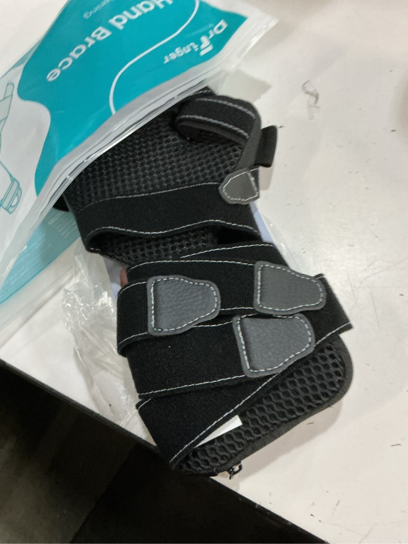 Condition photo showing Good Condition for drfinger stroke hand brace splint for straightening fingers with 5 fingers resting support,prevent fingers curling, dupuytren's contractures, hand spasms, fit right & left, men & women -black- m black m