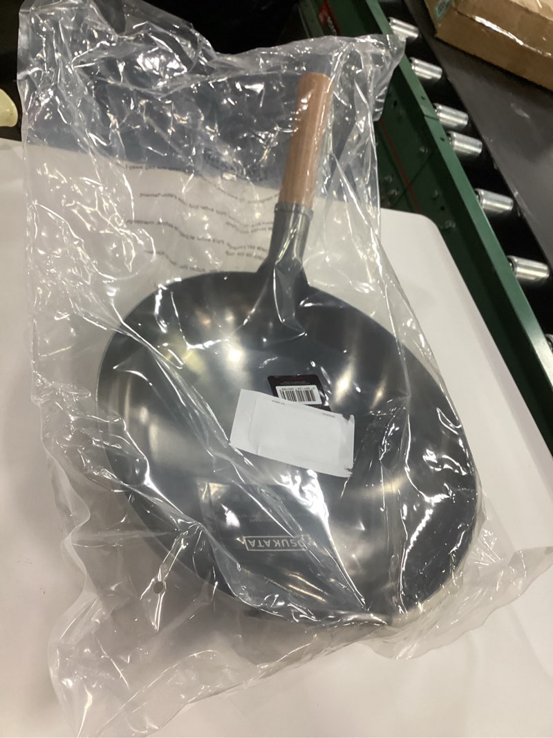 Condition photo showing New/Like New for YOSUKATA 14” Round Bottom Carbon Steel Woks and Stir Fry Pans – Unseasoned Pow Wok for Stir Fry, BBQ & Camping – Hand-Hammered Traditional Japanese and Chinese Pan – Gas Stove, Open Fire Only 14 inches Silver