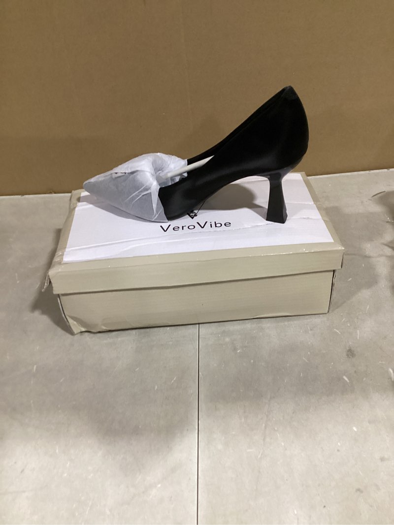 Condition photo showing New/Like New for Women's Pointed Toe Mid Heel, Dress Pump with Metal Buckle Accent, All Day Comfort 6 Black