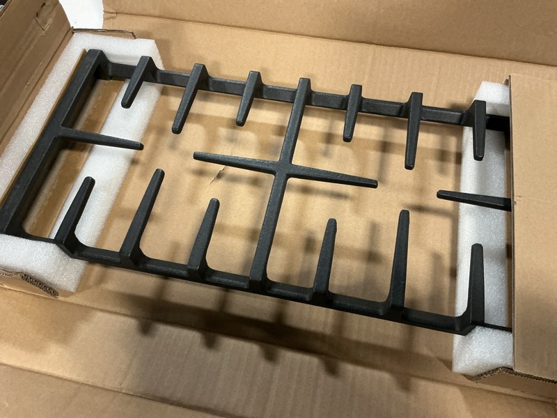 Condition photo showing Good Condition for WB31X27150 Burner Grates Cooktop Replacement Parts for GE Grates JXGRATE1 GE Range Grates Center Grate Gas Stove Parts Stove Grates JGB735SPSS Cast Iron Grates JGBS66REKSS Cooktop Grates 1 Pcs