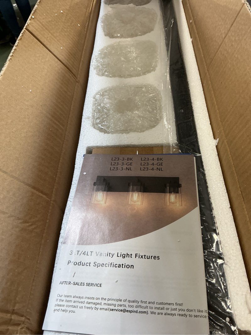 https://lotting-media.assets.bidfta.com/lotting_652576f8-dfb9-4061-9ff4-df754cd26e5f