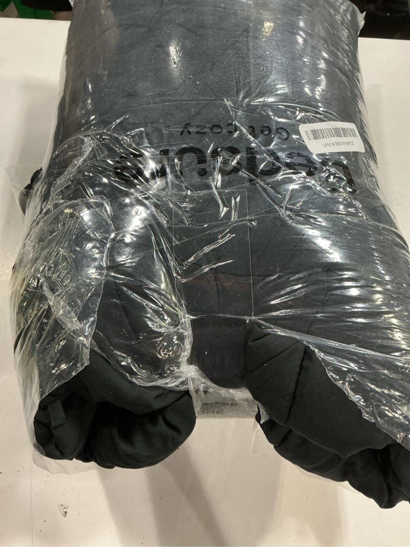 Condition photo showing Good Condition for bedsure comforter duvet insert - quilted comforters king size, all season duvet, gentlesoft down alternative bedding, with 8 tabs, gifts for women/men, black, king 90 x 102 inches black king