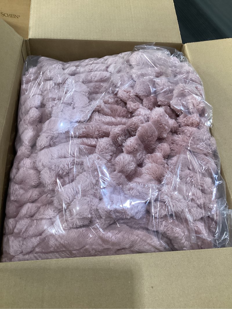 Condition photo showing Good Condition for Bedsure GentleSoft Pink Throw Blanket for Couch - Super Soft Cozy Blankets for Women, Cute Small Blanket for Girls, Coral Pink, SIZE NOT SPECIFIED, SIMILAR TO STOCK PHOTOS 