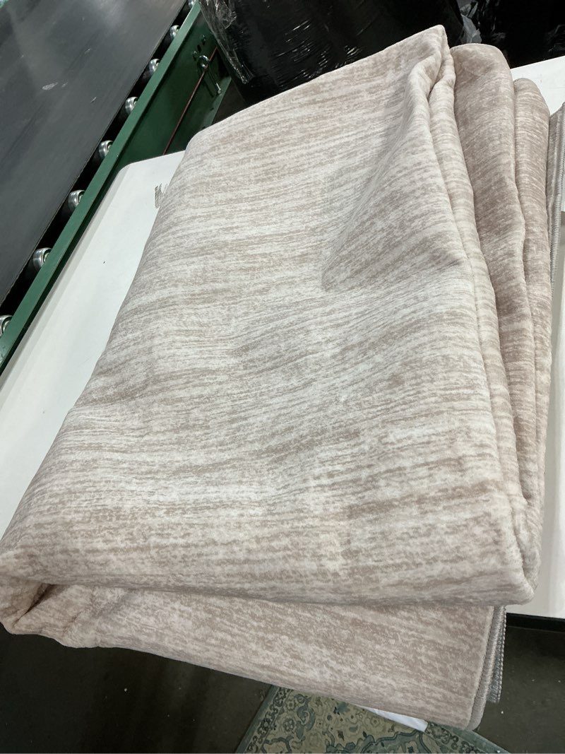 Condition photo showing Good Condition for Valenrug Washable Rugs 6x9 - Stain Resistant 6x9 Area Rugs for Living Room, Non Slip Backing Gradient Printed Rugs for Bedroom, Foldable Machine Washable Area Rug(6'x9', Beige) 07b-beige 6' x 9' (Rectangular)