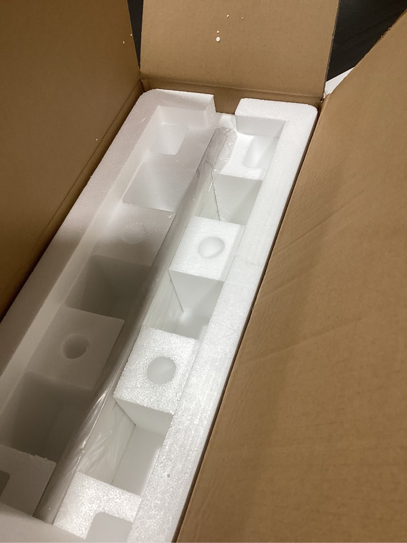 Condition photo showing New/Like New for 21" x 4" Vanity Top Side Splash, Engineered Stone Sidesplash in Lightning White 21" Sidesplash