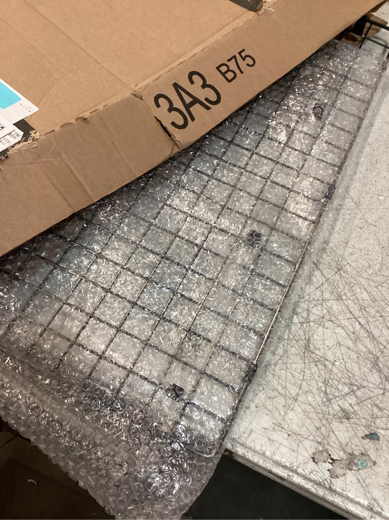 https://lotting-media.assets.bidfta.com/lotting_65378131-2eaa-4fda-8142-364ec5056b93