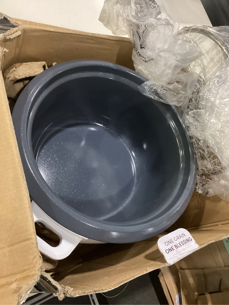 Condition photo showing Good Condition for aroma® rice cooker, 8-cup (uncooked) / 16-cup (cooked), pot-style rice cooker and soup warmer with one-touch control, 4 qt, white, arc-368ng