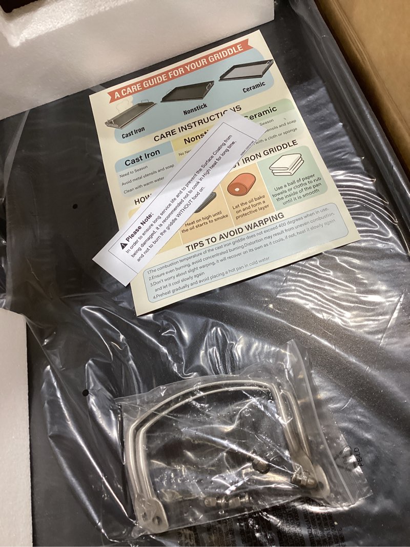 Condition photo showing Good Condition for utheer 25" x 16" pre-seasoned nonstick cast iron griddle for gas & charcoal grills – universal flat top with grease groove, reinforced ridges & high sidewalls, great for parties, camping & tailgating