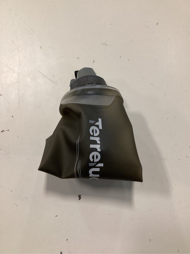 Condition photo showing Good Condition for collapsible water filter bottle with carabiner, 750ml | 0.1 ?m hollow fiber membrane & activated carbon, bpa-free, ultralight for hiking cycling camping backpacking travel gray 750ml/25.4 oz
