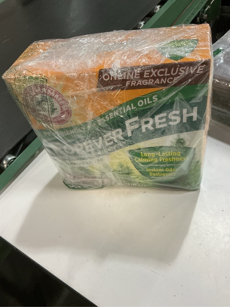 Condition photo showing New/Like New for Arm & Hammer Forever Fresh Clumping Cat Litter Cedarwood, MultiCat 18lb, Pet Friendly with Essential Oils