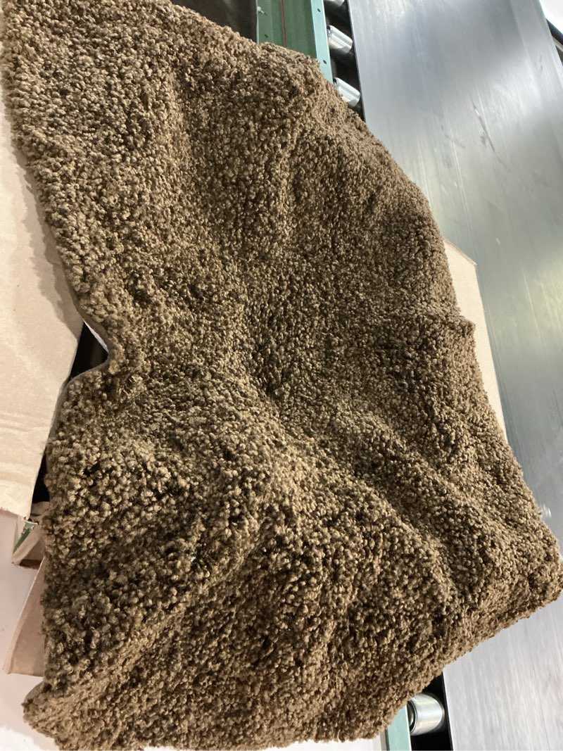 Condition photo showing Good Condition for garland rug serendipity brown chocolate 24 in. x 40 in. shaggy nylon washable bathroom rug set - soft, absorbent, and stylish for your bathroom 2' x 3'4" (rectangular) chocolate