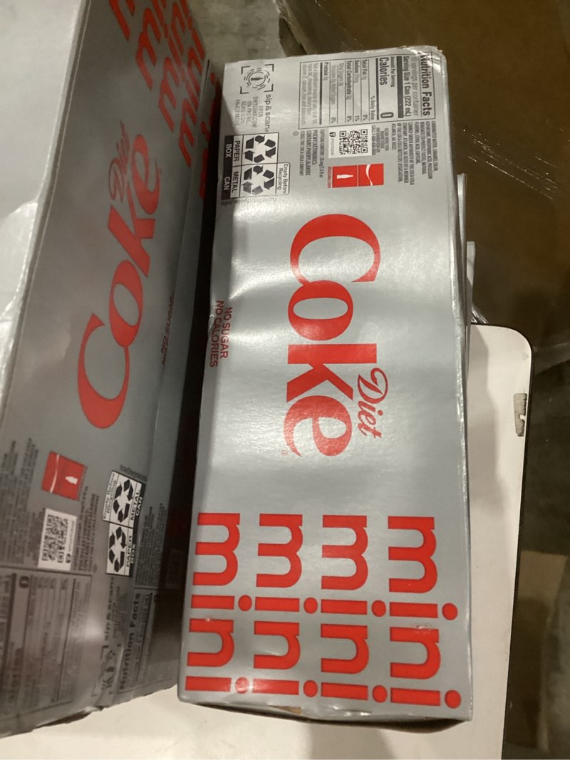 Condition photo showing New/Like New for Diet Coke Diet Cola Soda Fridge Pack  7.5 fl oz Mini Cans  10 Pack