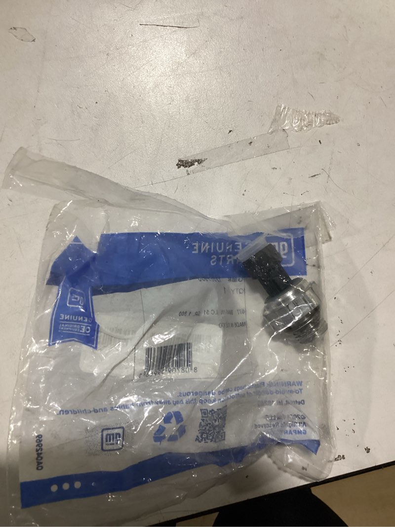 Condition photo showing New/Like New for GM Genuine Parts 12677836 Multi-Purpose Pressure Sensor