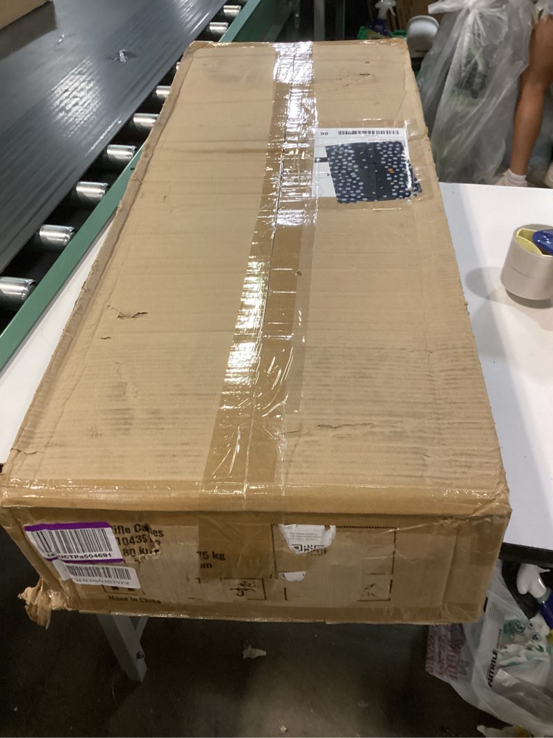 Condition photo showing New/Like New for vevor rifle case, rifle hard case with 4 layers fully-protective foams, lockable hard gun case with wheels, ip67 waterproof & crushproof, for rifles or shotguns 42 inch black