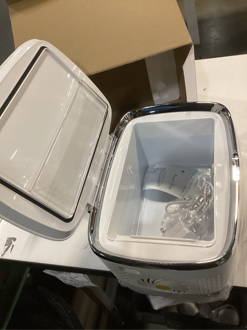 Condition photo showing Good Condition for Personal 6 Liters Mini Skincare Fridge, Cosmetic Fridge, Portable Makeup Cooler Refrigerator for Beauty Products, Beverage, Bedroom, Home, Office