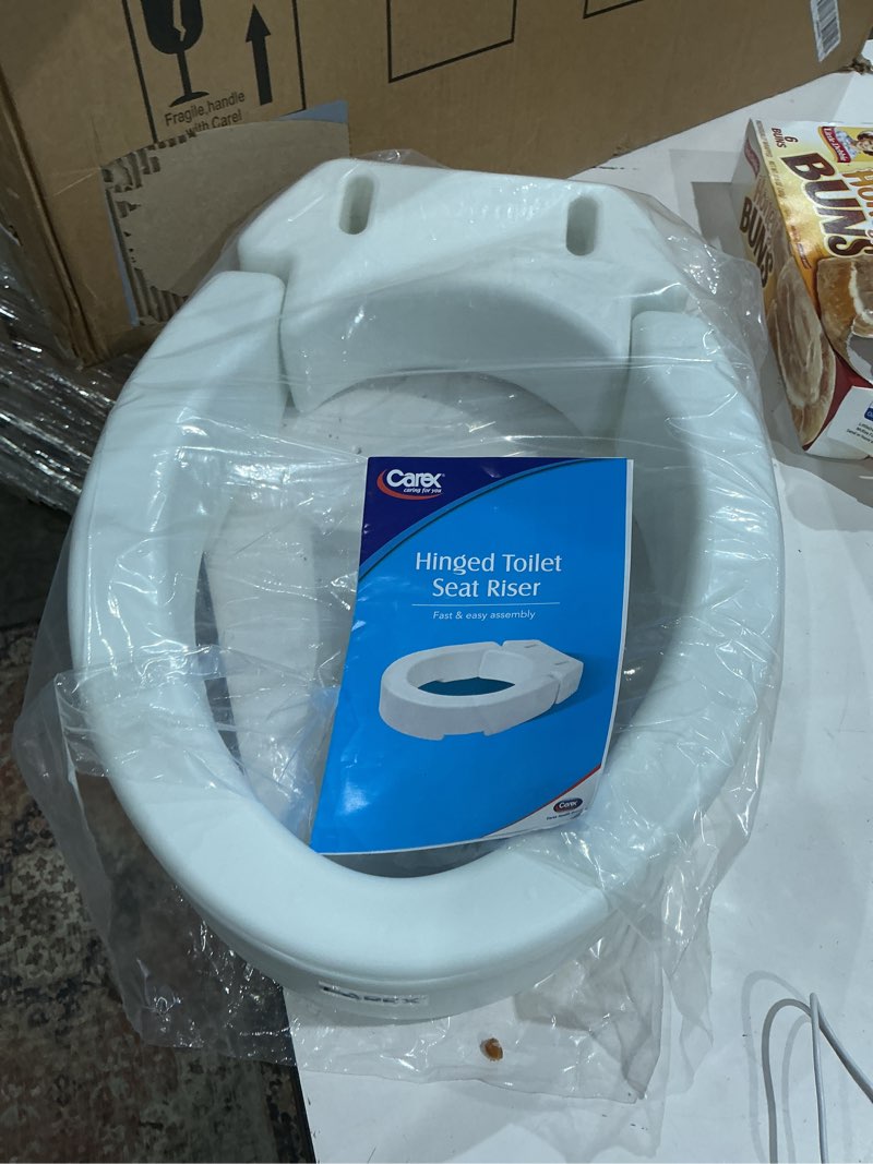 Condition photo showing Good Condition for drive medical hinged toilet seat riser