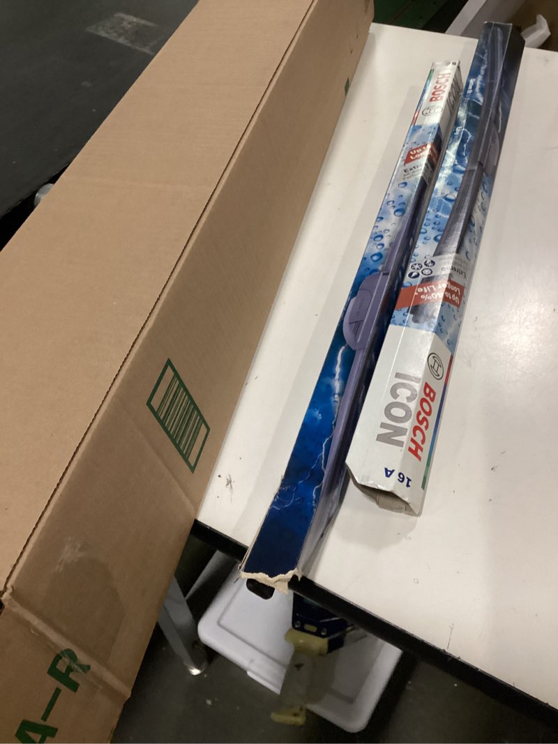 Condition photo showing Good Condition for BOSCH 26OE22OE ICON Beam Wiper Blades - Driver and Passenger Side - Set of 2 Blades (26OE & 22OE)