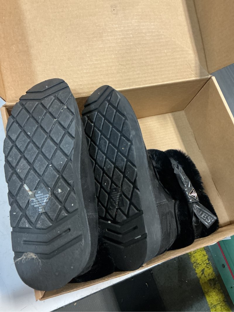 Condition photo showing As Is for 9 black guess women's denla 9 black 001