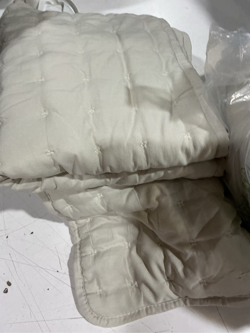 Condition photo showing Good Condition for wdcozy chenille velvet queen size quilt set - beige cloud soft lightweight bedspread, neutral tan farmhouse country rustic coverlet, taupe camel modern bedding warm thin comforter, 3 pieces beige full/queen (90"x90")