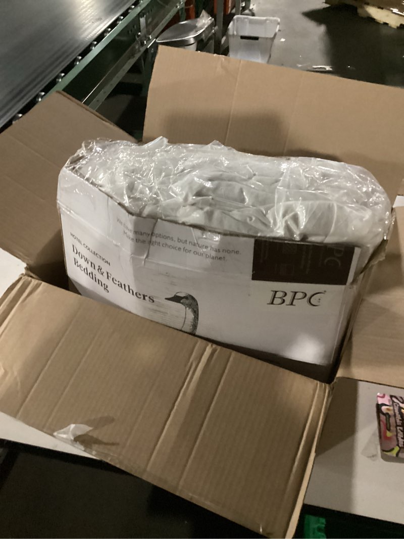 Condition photo showing Good Condition for BPC Feather Down Comforter Queen Size, Hotel-Luxury Fluffy Duvet Insert with Organic Cotton Cover and Puffy Feather Down Filling for All-Season, Ivory White, 90x90 Inches Queen White/All Season
