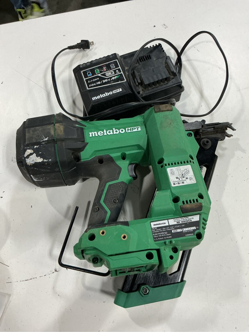 Condition photo showing As Is for metabo hpt multivolt 18-volt 30-degree cordless framing nailer with multivolt 4.0ah/8.0ah power tool battery