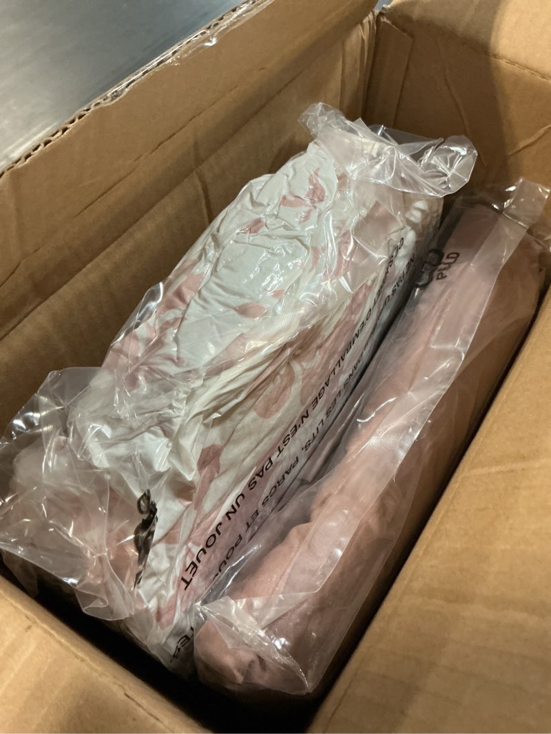 Condition photo showing New/Like New for bloomhaven queen comforter set -7 pieces pink floral comforter set for all seasons, bed in a bag queen with botanical flowers comforter, sheets, pillowcases & shams amber rose queen