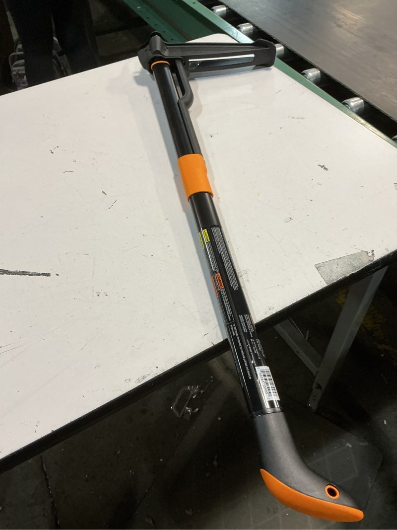 Condition photo showing Good Condition for fiskars 39.25 in. stainless steel weeder aluminum handle  black and orange