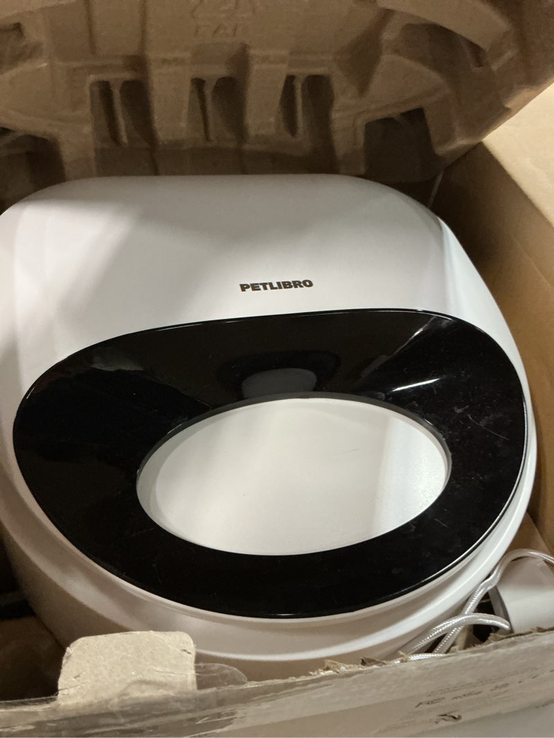 Condition photo showing Good Condition for PETLIBRO Automatic Cat Feeder Wet Food Refrigerated New Upgraded APP Control,3 Days Freshness 3 Meals,Semiconductor Cooling&Quick Chills Wet Food Dispenser,Polar WiFi Timed Auto Pet Feeder for Cat Dog White 3 Meals