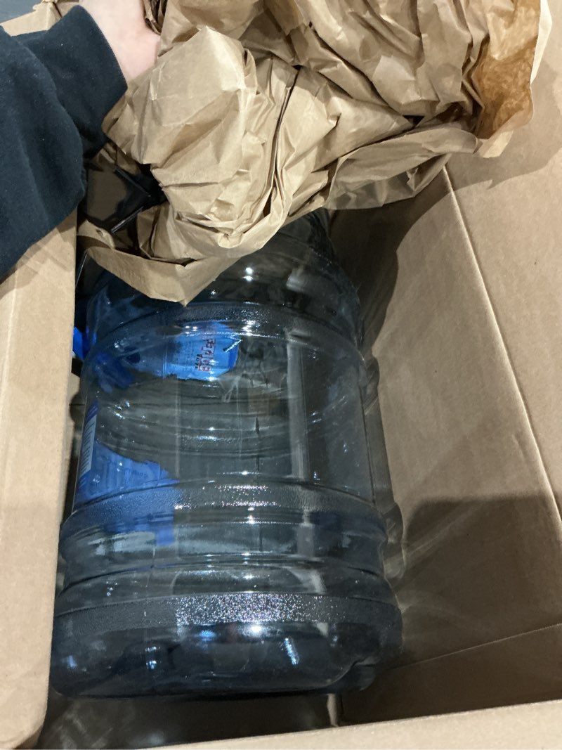 Condition photo showing Good Condition for San Jamar Saf-T-Ice Plastic Ice Tote, Ice Bucket with Drying and Storage Hook for Restaurants, Bars, Catering Events, Buffets, 6 Gallons, Blue Tote Bucket