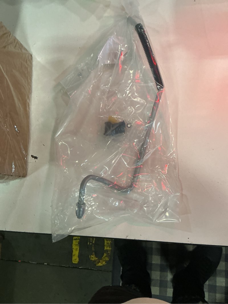 Condition photo showing New/Like New for duralast power steering return line hose assembly 92482
