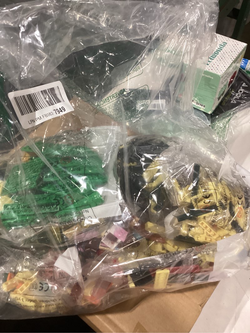 Condition photo showing As Is for Griffin Family House Building Set, Family House Building Toys,Peter and Stewart Funny Cartoon TV Show, Compatible with Lego,Creative Gift for Fans, Boys and Girls Aged 6+ (1257Pcs)