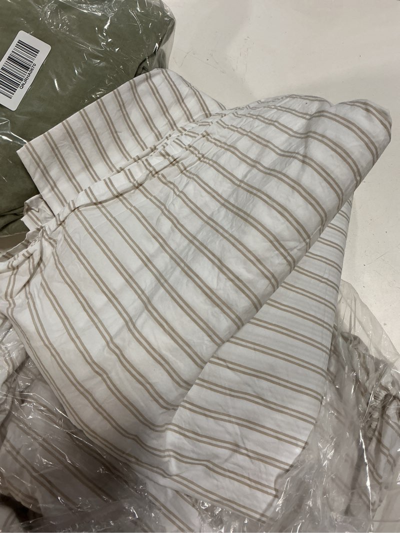 Condition photo showing Good Condition for european linen duvet cover set 