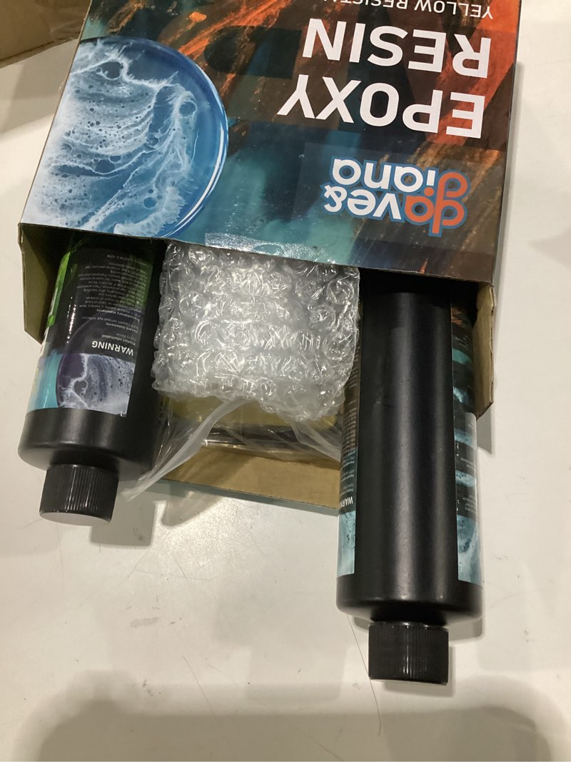 Condition photo showing As Is for dave & diana crystal clear epoxy resin 8oz - includes 8oz each of epoxy resin a & epoxy hardener b, anti-yellowing and wear resistant, wide applications for crafts, woodwork & no bubble resin casting 16 oz