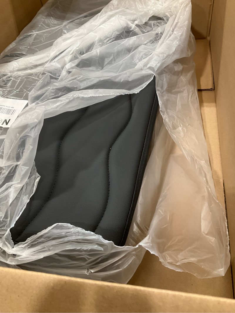 Condition photo showing Good Condition for vecelo under desk footrest, pu ergonomic foot rest with comfort padding, height adjustable for relieving leg pain, stiffness, black