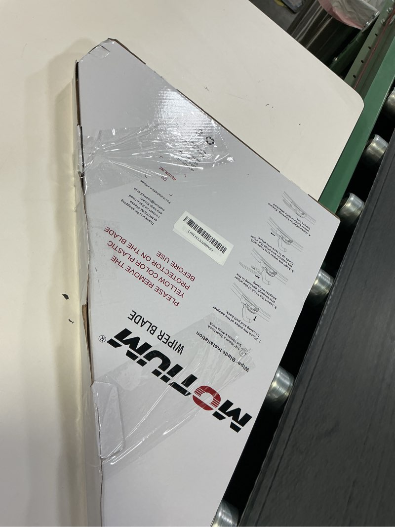 Condition photo showing New/Like New for MOTIUM OEM QUALITY Premium All-Season Windshield Wiper Blades (22"+20" pair for front windshield)