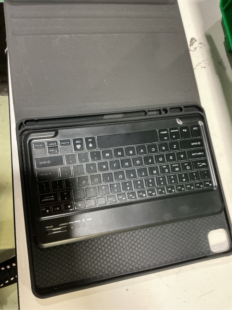 Condition photo showing Good Condition for topperfekt keyboard case for ipad air 13-inch (m3 2025/m2 2024)/ pro 12.9'' (6th/5th/4th/3rd gen 202