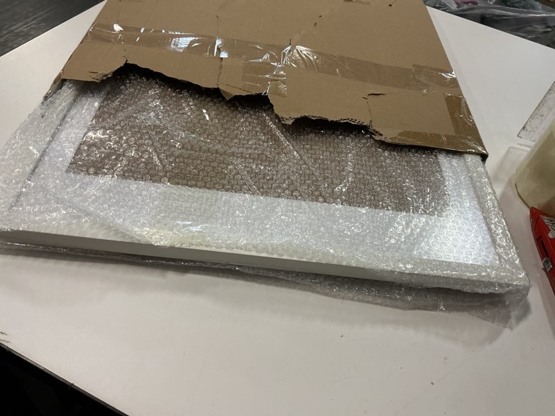 Condition photo showing Good Condition for upsimples 16x24 Picture Frame, Display Pictures 14x20 with Mat or 16 x 24 Without, Wall Hanging Poster Frames, White, 1 Pack White 16x24