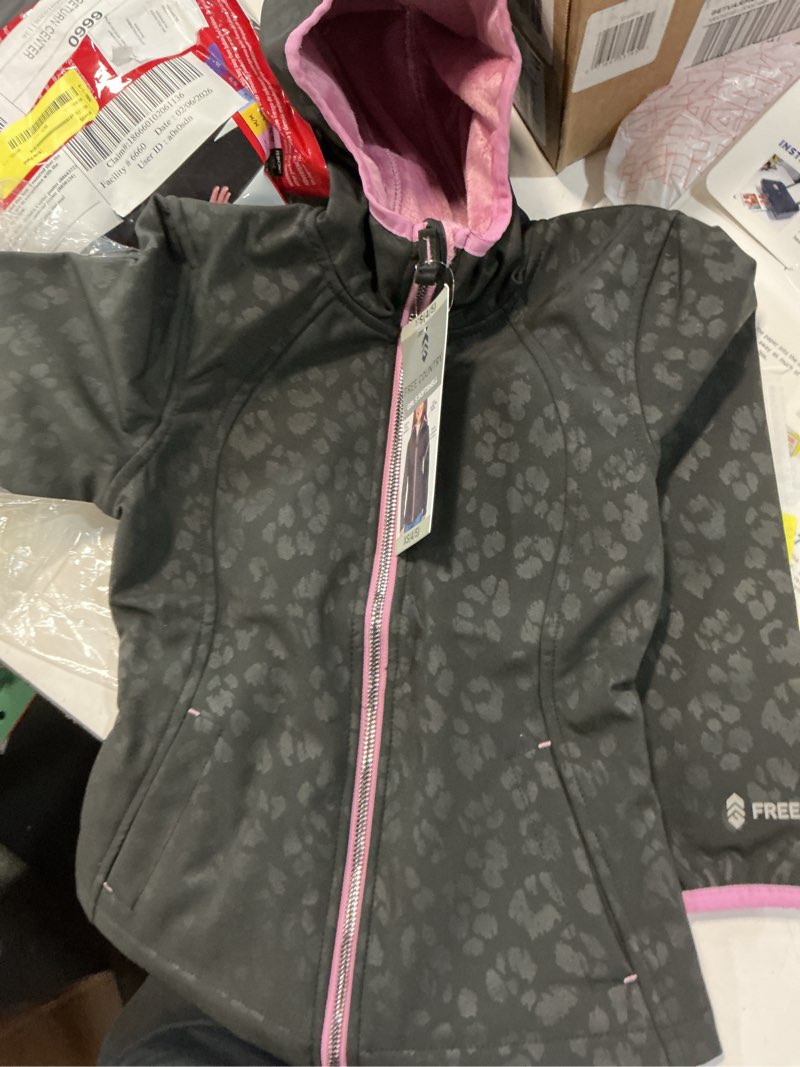 Condition photo showing Good Condition for (size xs)free country girls softshell jacket