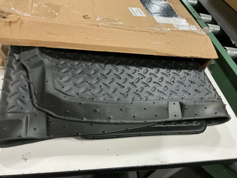 Condition photo showing Good Condition for husky liners classic style series | 2000-2005 ford excursion | 3rd seat floor liner, black | 73911