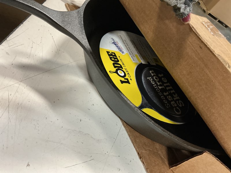 Condition photo showing Good Condition for lodge seasoned cast iron skillet 15 inches - frying pan for the stove, grill or campfire - cooks evenly - features easy-grip teardrop handle - non-toxic, nonstick & long-lasting 15 inch (1 count)