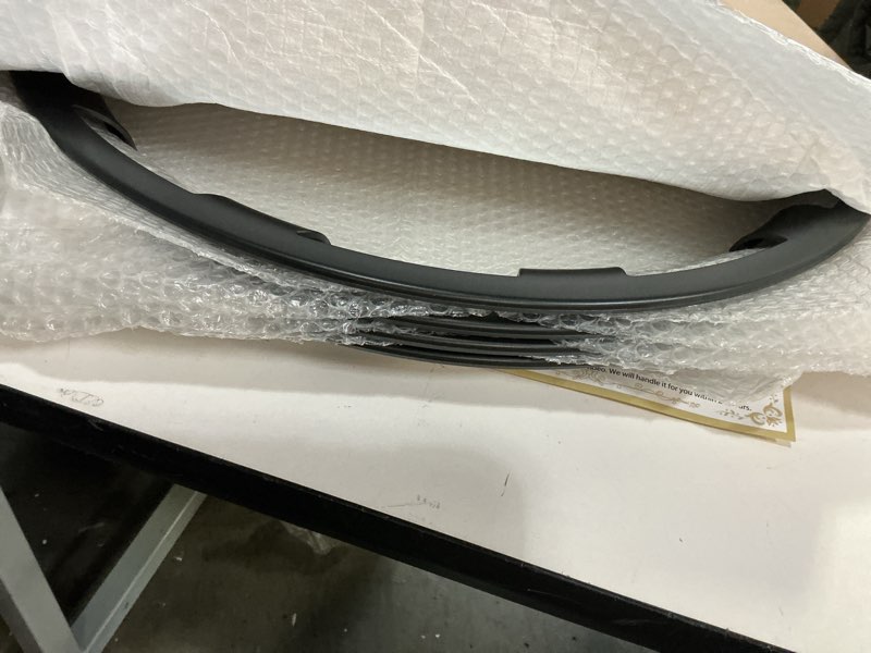 Condition photo showing Good Condition for Wheel Rim Protector for Tesla Model Y Performance 21 Inch Überturbine Wheels All-in-one Car Tire Trim Rings Rim Case Hubcaps Wheel Cover 2020-2024 Model Y Accessories Gunpowder 2020-2024 Model Y 21in