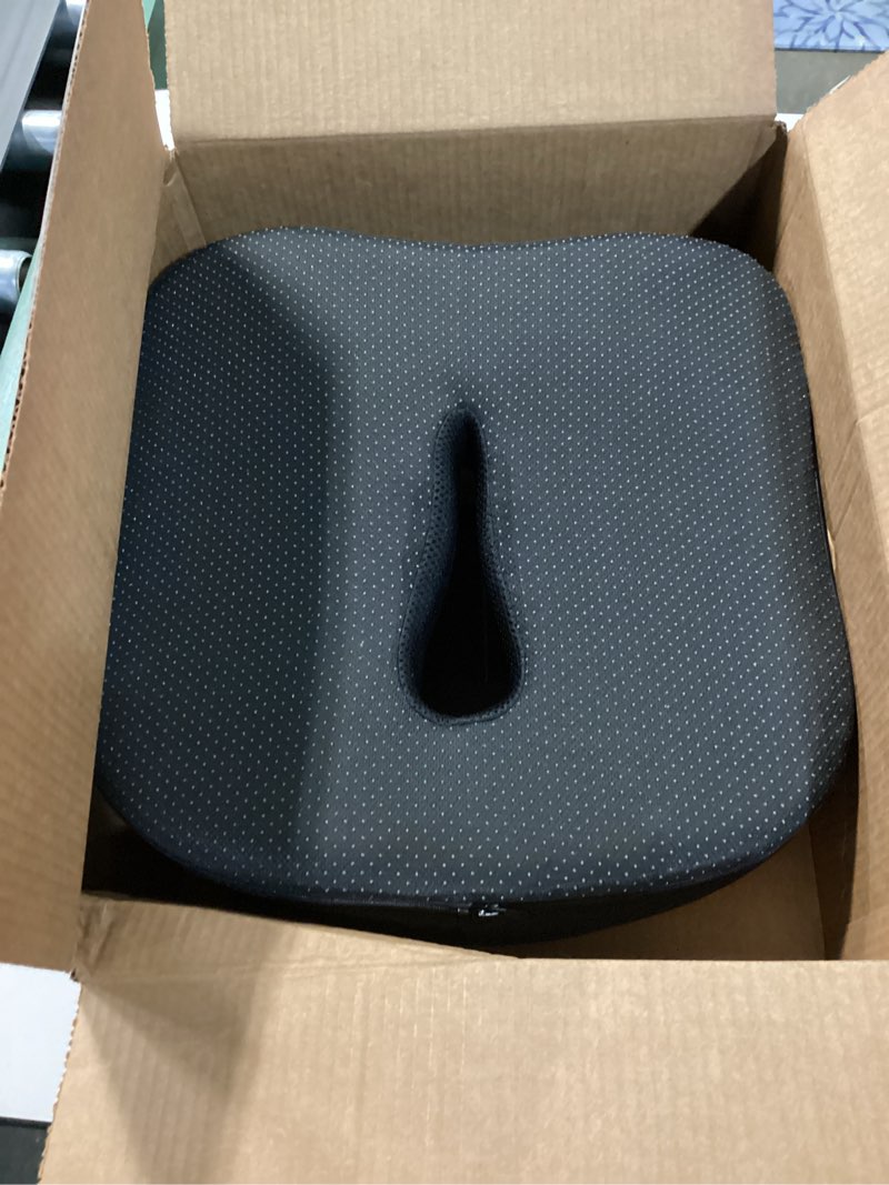 Condition photo showing Good Condition for Memory Foam Seat Chair Cushion for Relieves Back Sciatica Pain Tailbone Pain Coccyx Degenerating Disc Orthopedic Osteoarthritis Prostate Cushion Low Back Pain Cushion Hip Shaping (Black mesh)